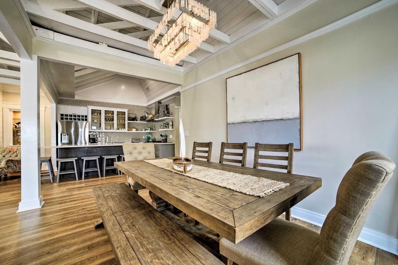 Charming Renovated Avalon Townhome, Walk To Beach! エクステリア 写真