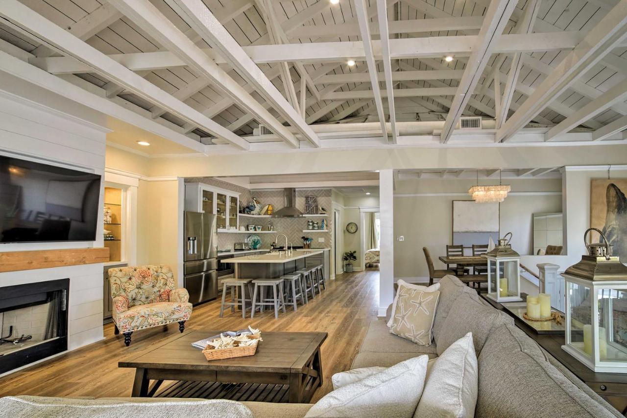Charming Renovated Avalon Townhome, Walk To Beach! エクステリア 写真