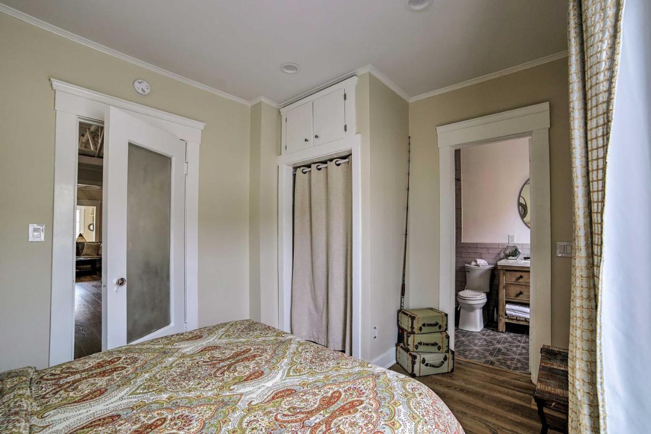 Charming Renovated Avalon Townhome, Walk To Beach! エクステリア 写真